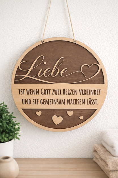 Holzschild „Liebe“ – handgefertigte Wanddekoration mit Bedeutung